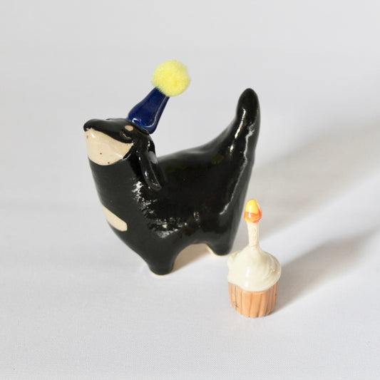 Birthday Weenie Figurine - Bubbles