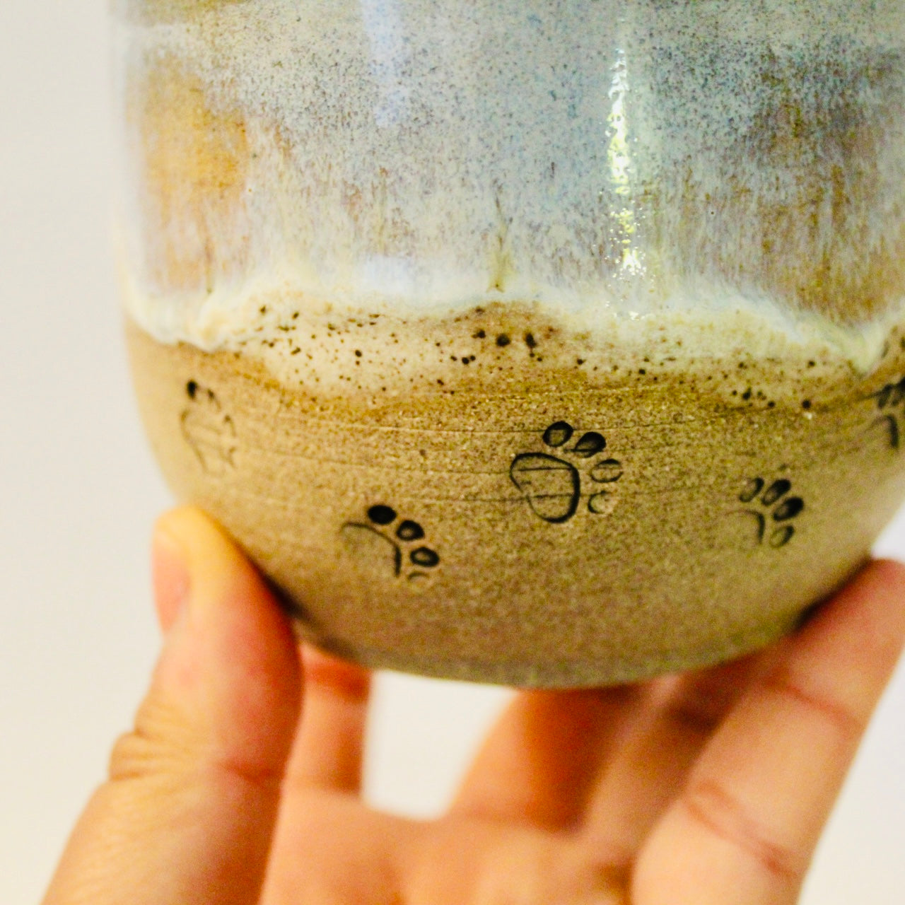 Paw Prints in the Sand Seagull Planter | SharkWeens Collection