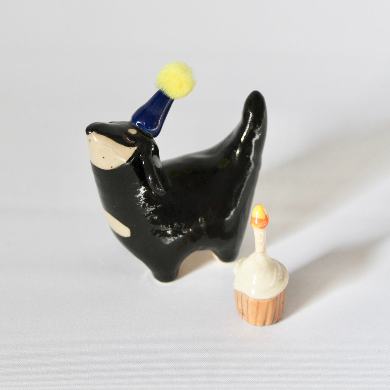 Birthday Weenie Figurine - Bubbles